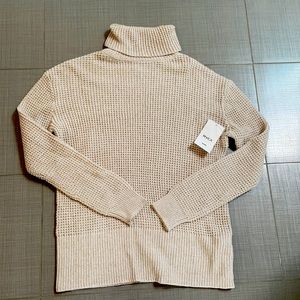 BNWT RVCA turtle neck sweater